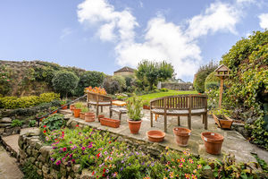 Gardens- click for photo gallery